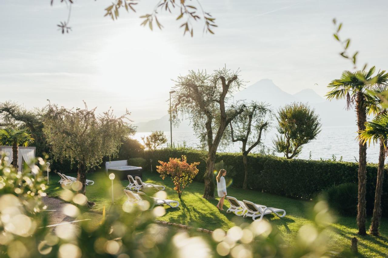 Hotel Orione - Lake Front Hotel Brenzone sul Garda Exterior foto