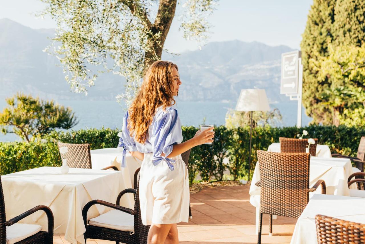 Hotel Orione - Lake Front Hotel Brenzone sul Garda Exterior foto