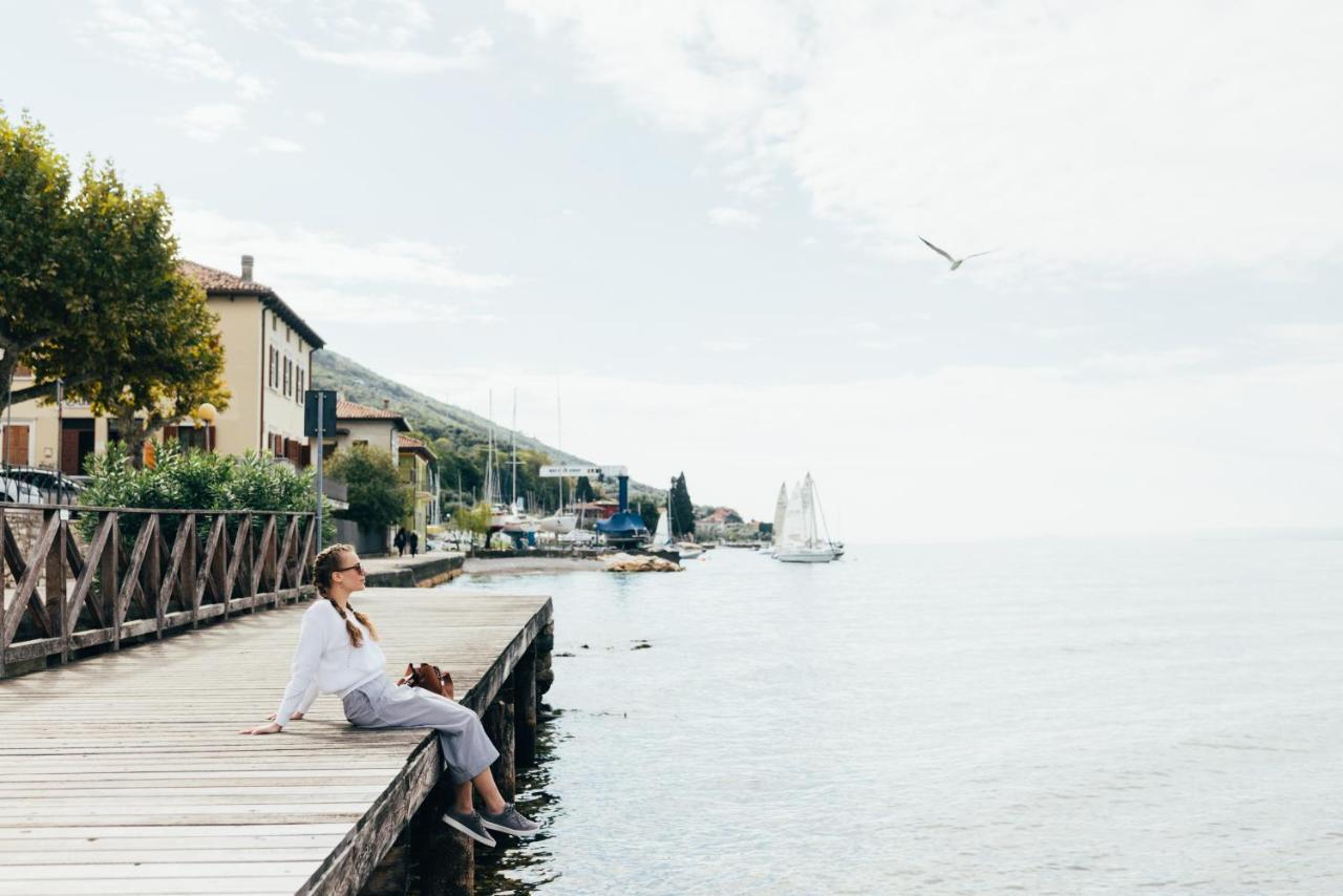 Hotel Orione - Lake Front Hotel Brenzone sul Garda Exterior foto
